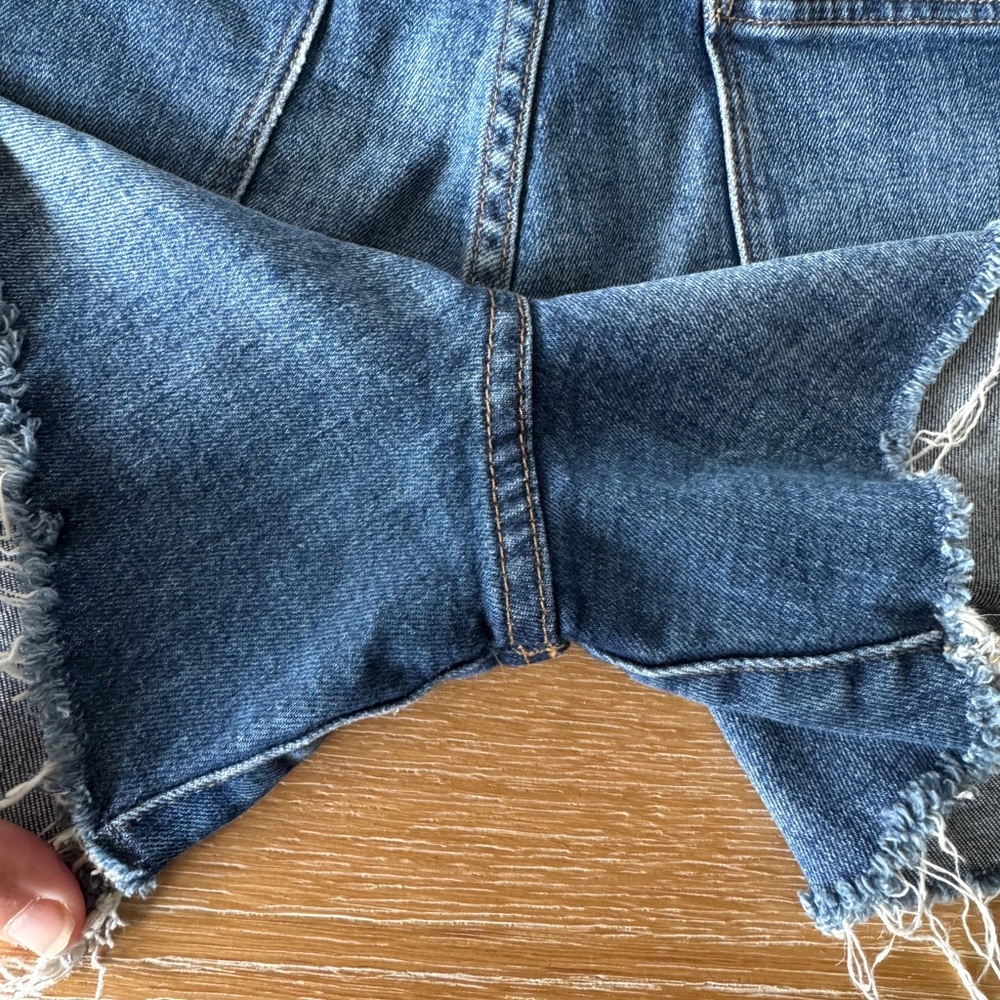 BUNDLE: MADEWELL 2 Pairs of High Rise Denim Shorts Cutoffs Frayed Hem Size 32 - Picture 9 of 13